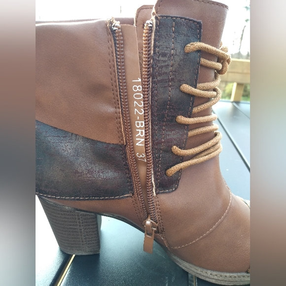 Stepwel Heeled Booties, Ankle Boot Size 37 (6.5), Brown, Snake Skin Patt… - Picture 11 of 13